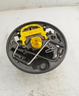 Renault Clio II Tool set 8200122487