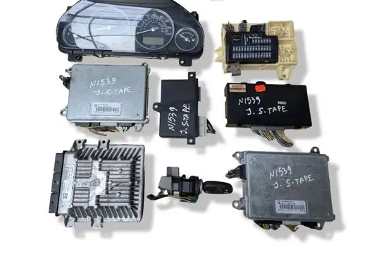 Jaguar S-Type Engine ECU kit and lock set 5WS40059ET 4R8Q12A650EE