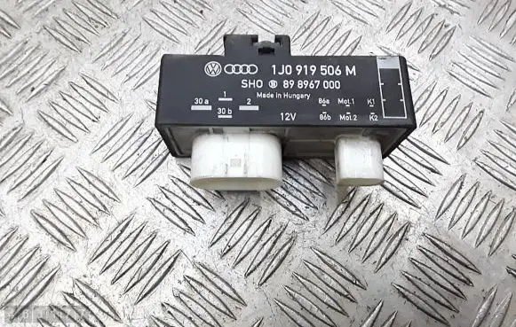 Glow plug pre-heat relay