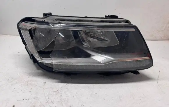 Volkswagen Tiguan Headlight/headlamp 030110120200