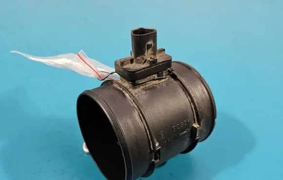 Opel Zafira C Mass air flow meter 55562426 IMPRK1615470
