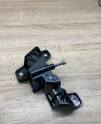 Skoda Octavia Mk4 Front bumper cross member 5E3807381 5E3807989