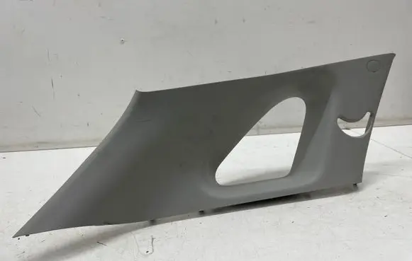 (D)pillar trim (top)