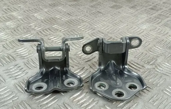 SsangYong Rexton Rear door hinge set 