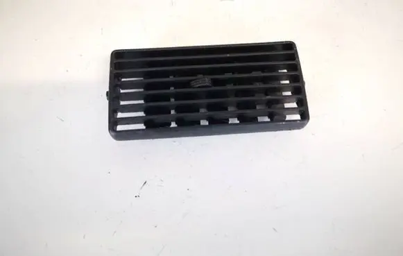 Volkswagen Golf IV Dash center air vent grill 1j0819763b