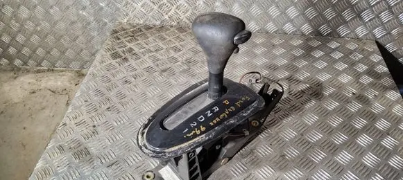 Ford Explorer Gear shifter/selector F77A7K004BDW