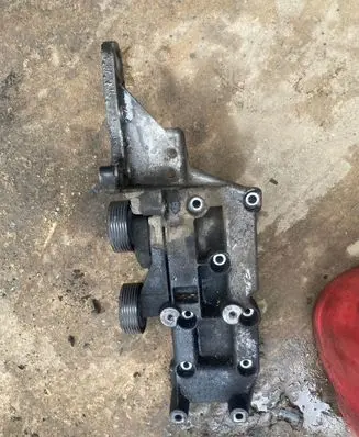 Volvo V70 Alternator belt tensioner 