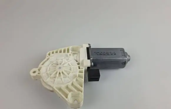 Audi Q5 SQ5 FY Front door window regulator motor 5Q4959802B