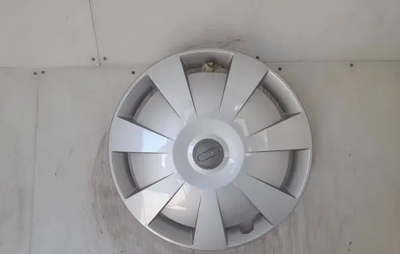 Audi A3 S3 8V R16 wheel hub/cap/trim 8V0601147D