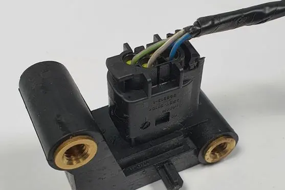 Mini One - Cooper Coupe R56 Airbag deployment crash/impact sensor 6977398