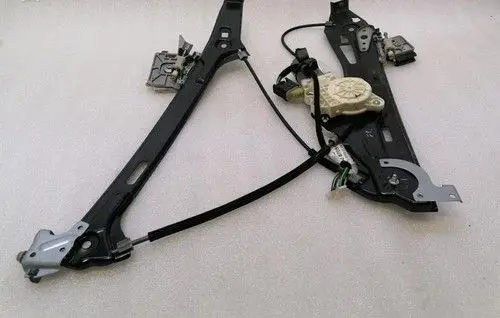 Mercedes-Benz CLS C219 Front door window regulator with motor A2197201046