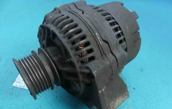 Mercedes-Benz E W210 Generator/alternator 0123320046 IMPRK913383