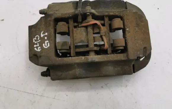 Porsche Cayenne (9PA) Rear brake caliper