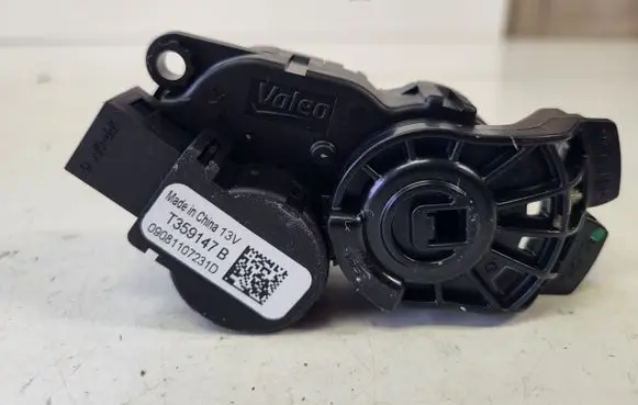Toyota Aygo X A/C air flow flap actuator/motor T359147B