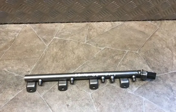 BMW 3 E90 E91 Fuel main line pipe 55PP1101