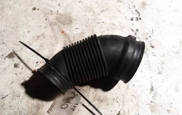 Audi A6 S6 C6 4F Air intake hose/pipe 4f0129615d