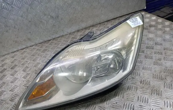 Ford Focus C-MAX Headlight/headlamp