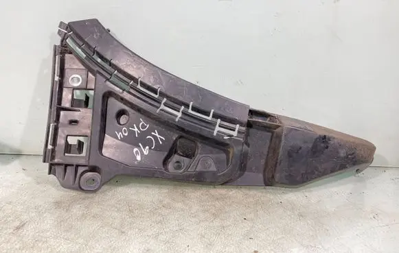 Volvo XC90 Front bumper mounting bracket 08620563