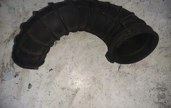 Volvo V70 Engine coolant pipe/hose 8634148
