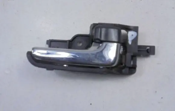 Daihatsu Cuore Front door interior handle 