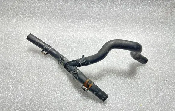 Audi A6 S6 C5 4B Engine coolant pipe/hose