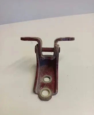 Honda CR-V Front door upper hinge 