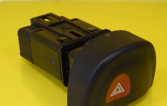 Renault Scenic I Hazard light switch 435868