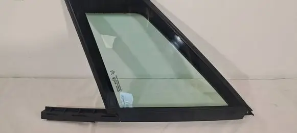 Citroen C4 I Rear vent window glass DOT27AS2M24100 E000184 43R001025