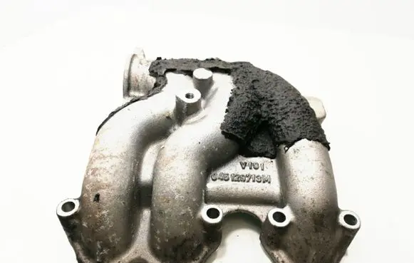 Audi A2 Intake manifold 045129713M