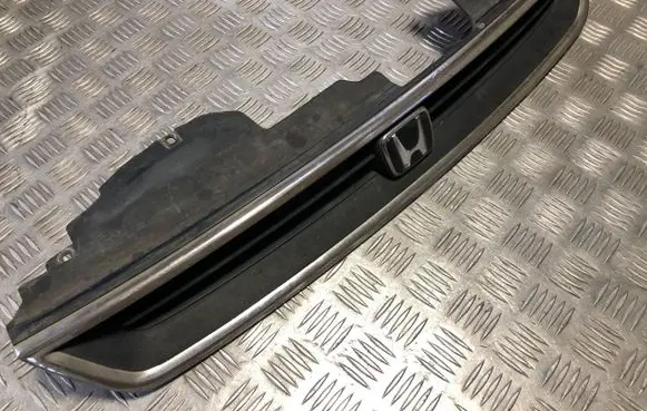 Honda Accord Front bumper upper radiator grill H738A
