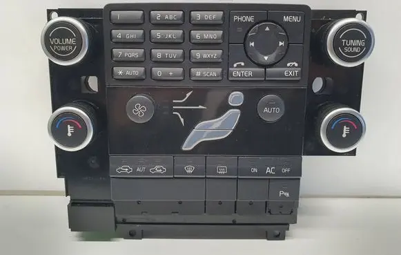 Volvo V70 Climate control unit 30782906 M3351200327 10W35E03