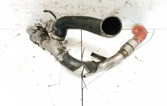 Intercooler hose/pipe