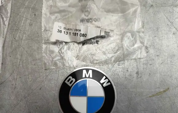 BMW 3 E36 Manufacturer badge logo/emblem 36131181080 36131117648 1181080