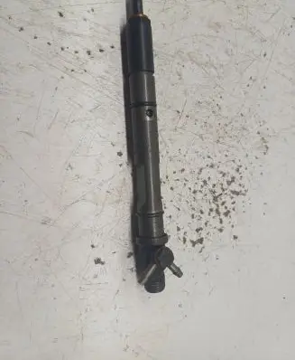 Audi A6 S6 C5 4B Fuel injector 059130201F 0432133795