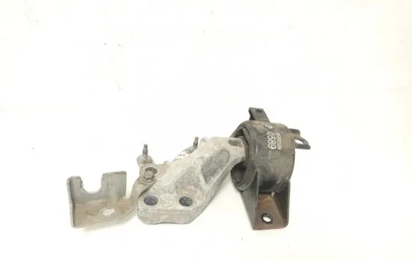 Opel Mokka Engine mount bracket 95090589