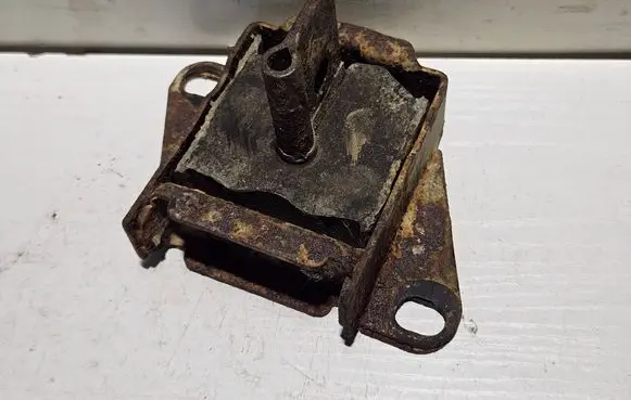 Gearbox mount