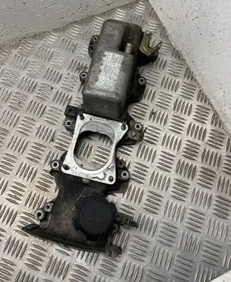 Toyota Avensis T220 Rocker cam cover 