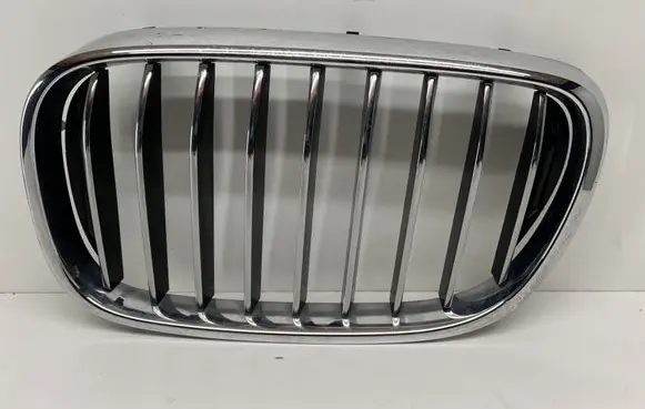 BMW 7 G11 G12 Front bumper upper radiator grill 7357011