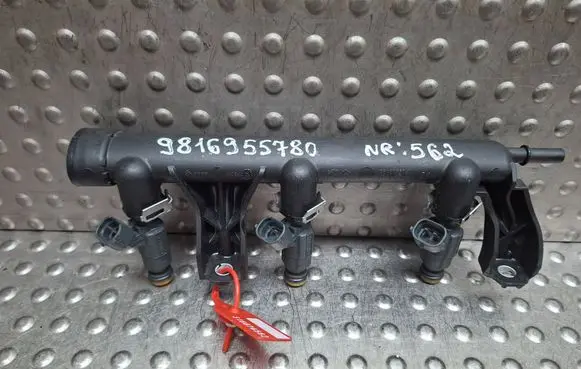 Peugeot 208 I Fuel main line pipe S16874562 9676017480