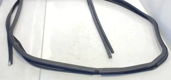 Ford Transit Custom Rubber seal front door window/glass BK21V21511