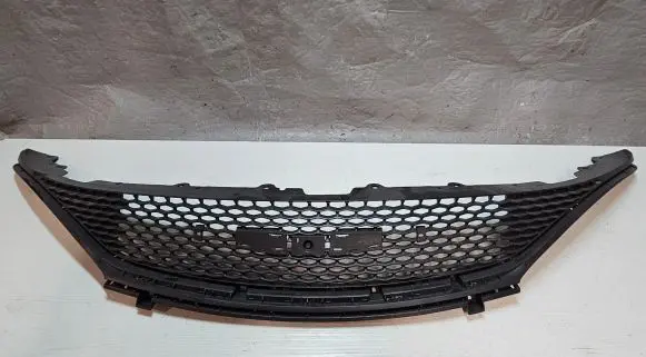 Chrysler Pacifica Front bumper upper radiator grill 68228996AC