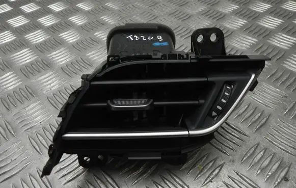 Toyota C-HR I Rear air vent grill 55660F4020 T8209