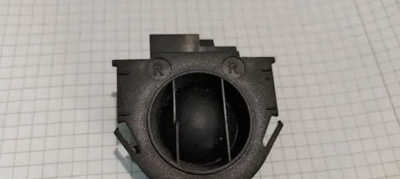Front door high frequency speaker