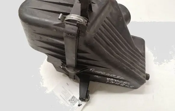 Suzuki Grand Vitara I Air filter box 67JA01