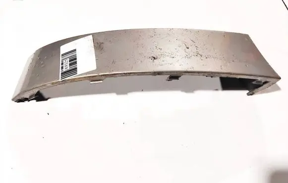 Skoda Octavia Mk2 (1Z) Rear/tail light trim molding 1z5813345