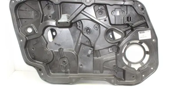 Volvo S60 Front door electric window regulator 30784310