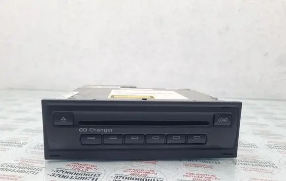 Audi A6 S6 C6 4F CD/DVD changer 4E0910110E