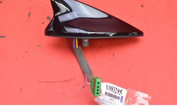 Hyundai Kona I Aerial GPS antenna 96210BE400