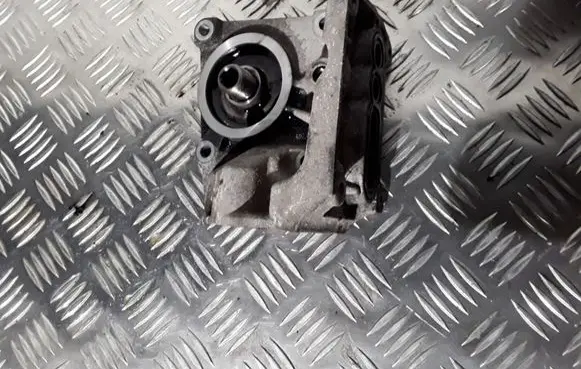 Ford Mondeo MK IV Oil filter mounting bracket 4M5Q6B624B