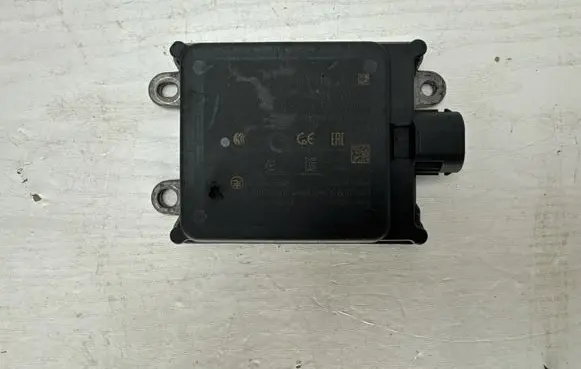 Mercedes-Benz EQC Distronic sensor radar A0009007923 A0009025959 A0009010607